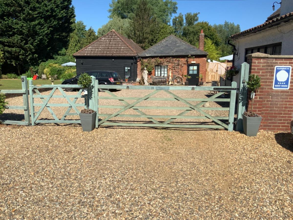 The Bridge Guest House Coltishall 外观 照片