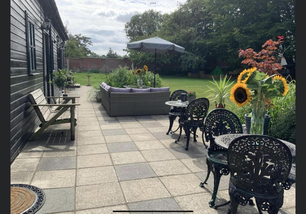 The Bridge Guest House Coltishall 外观 照片